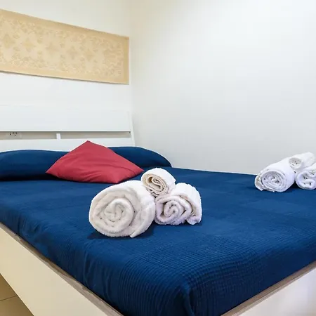 Downtown Garden Apartment Olbia